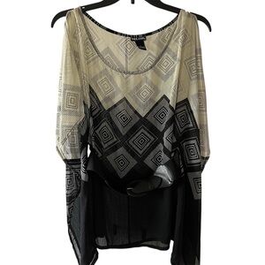 Y2K Wet Seal Black and Cream Geometric Belted Batwing Blouse